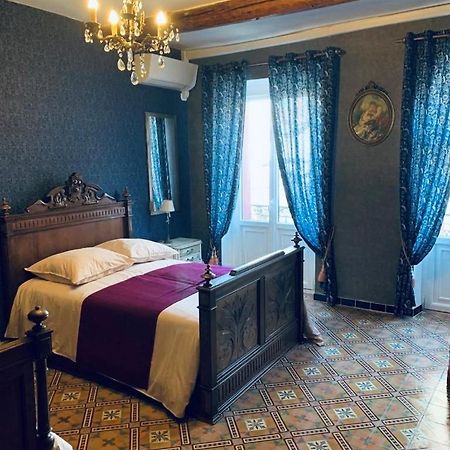 La Babayaga Bed & Breakfast กาเปสตอง ภายนอก รูปภาพ