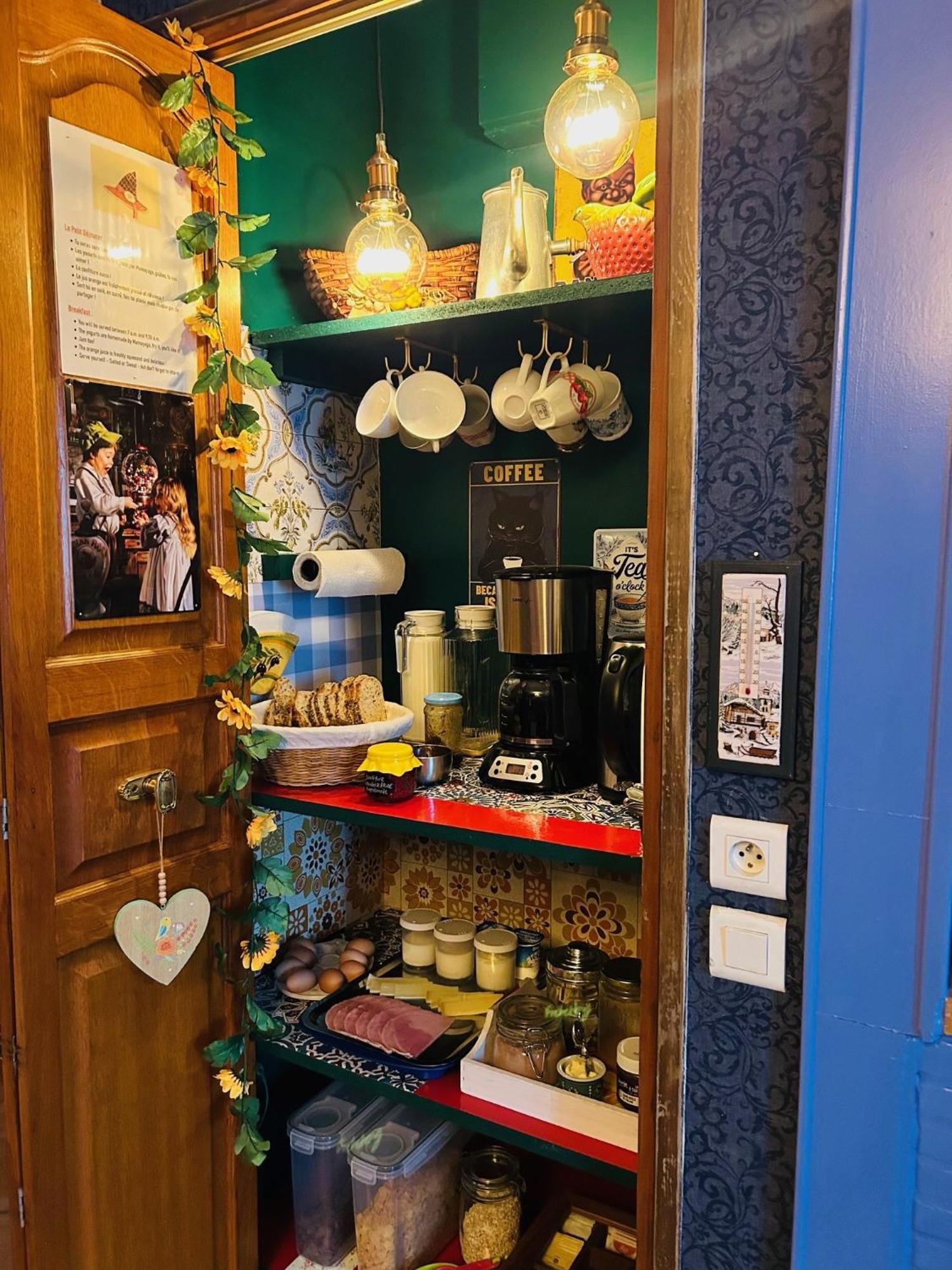 La Babayaga Bed & Breakfast กาเปสตอง ภายนอก รูปภาพ