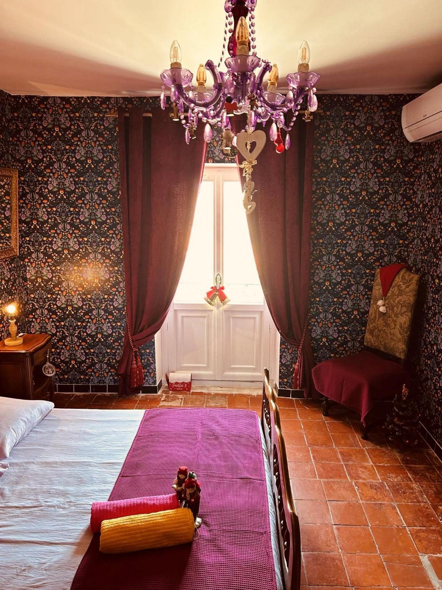 La Babayaga Bed & Breakfast กาเปสตอง ภายนอก รูปภาพ